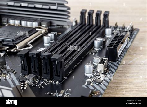 motherboard 4 slot ram ddr4